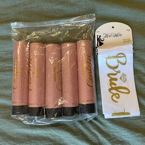 Pink Confetti Poppers with Gold 'Bride' Sash